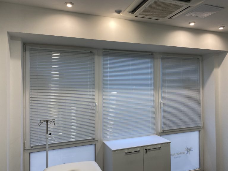 Fa imitáció reluxa prémium